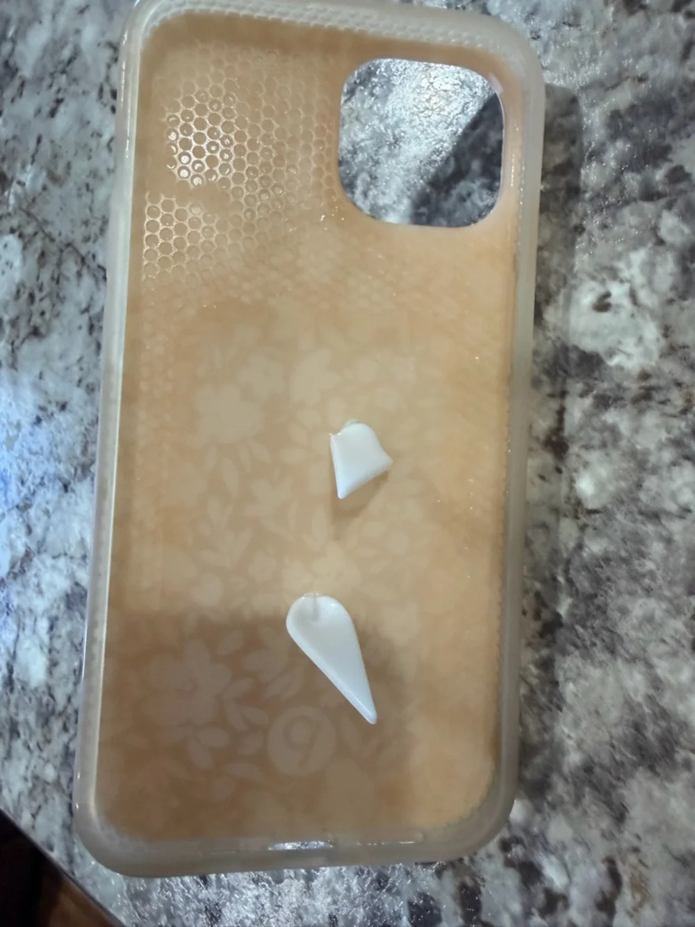 iPhone 14, 13, 16e Loopy Case - Picture 2 of 2